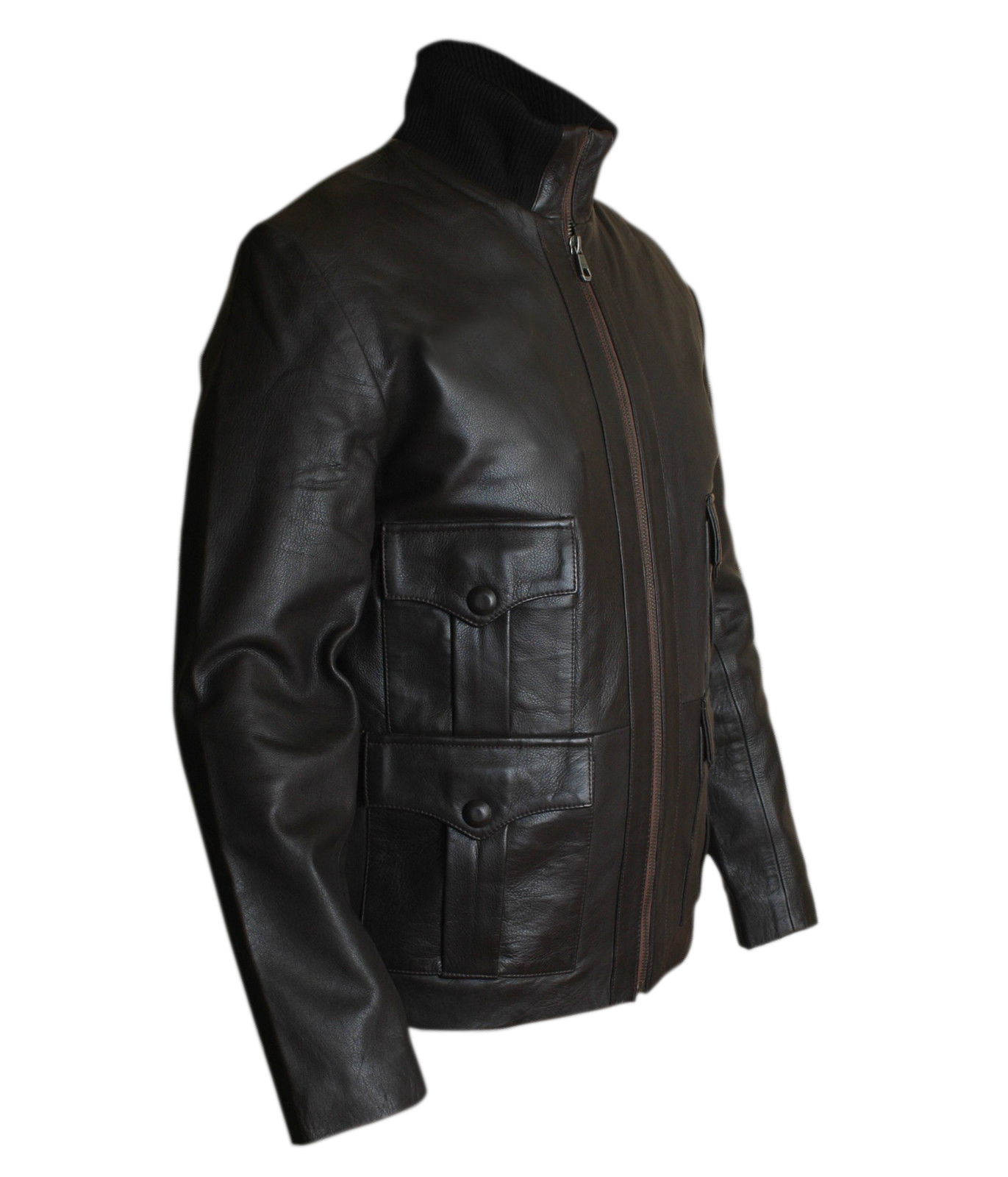Casino-Royal — alternate view highlighting the jacket's sleek profile and fit